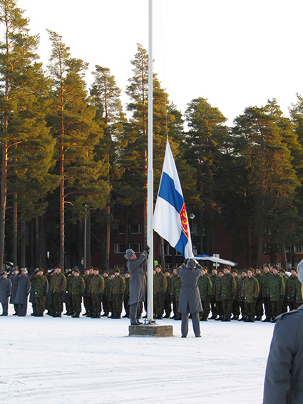 Helsingin Ilmatorjuntarykmentin lipunlasku 29.12.2006